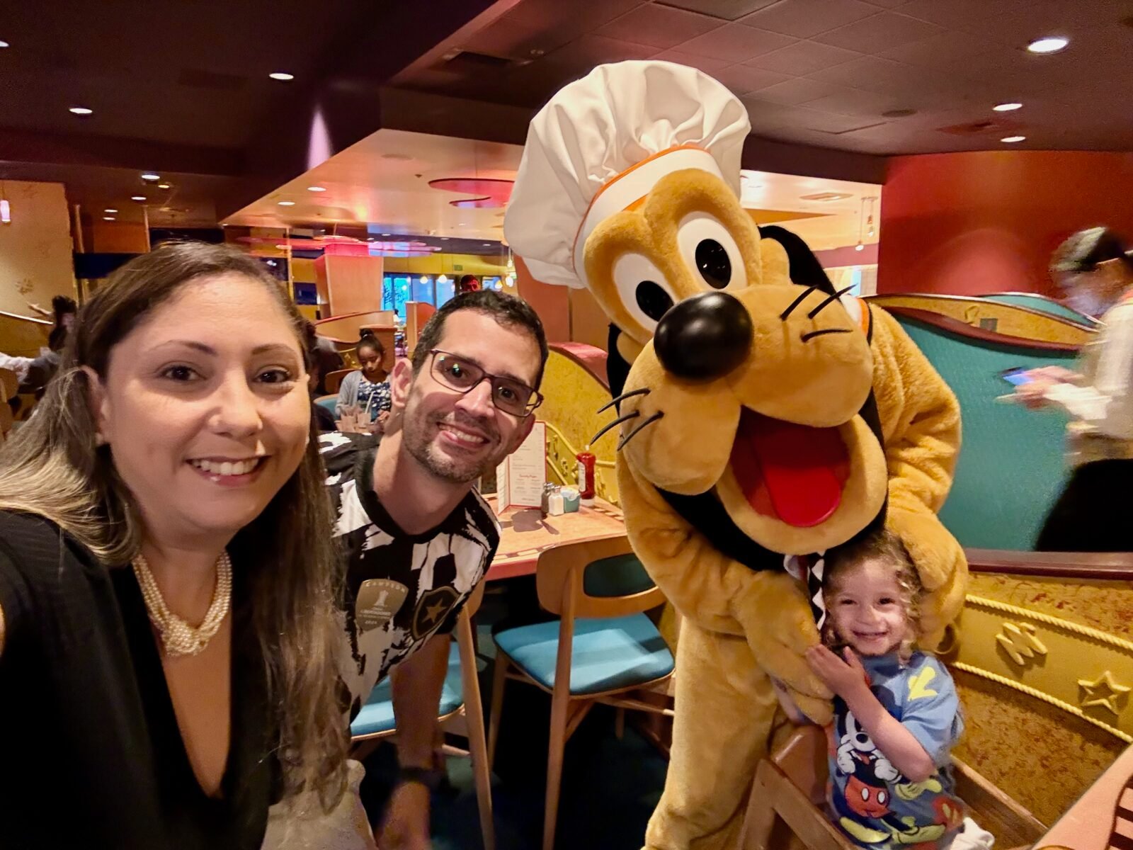 Jantar com personagem na Disney
